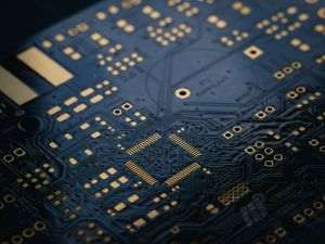 CNBC: Nvidia pregăteşte scumpiri de peste 15% pentru serverele de IA
